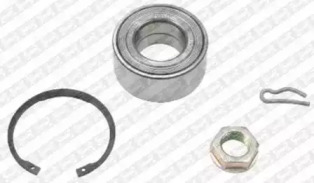 Підшипник маточини (передньої) Peugeot Partner 98- SNR R166.13