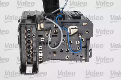Вимикач на колонці рульового управління Valeo 251593