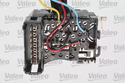 Вимикач на колонці рульового управління Valeo 251605