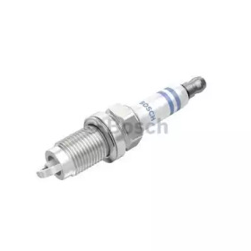 Свічка запалювання Skoda Roomster/VW Caddy III 1.2-1.6 06- (к-кт 4 шт) Bosch 0 242 235 983 — фото 3