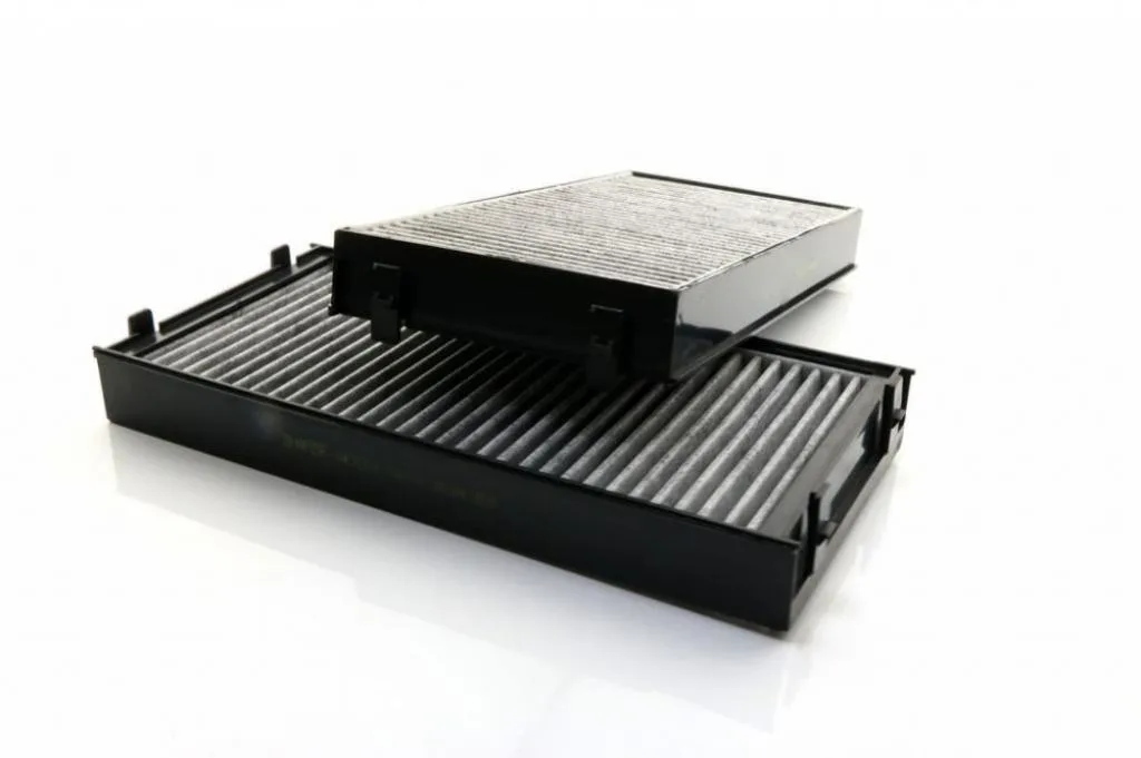 Фільтр салонний BMW X5 (E70, F15, F85), X6 (E71, E72, F16, F86), 06-19, (2 шт), (для 2-х зонного клімат контролю), вугільний SHAFER SAK221/S