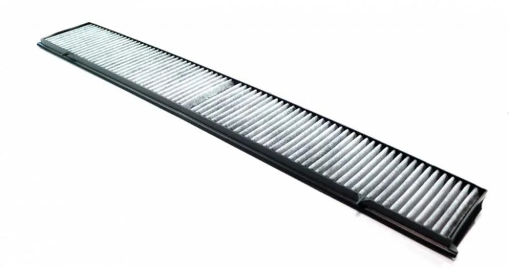 Фильтр салонний BMW 1 (E81, F20), 3 (E90, F30, F80), X1 (E84) (03-), угольный SHAFER SAK248